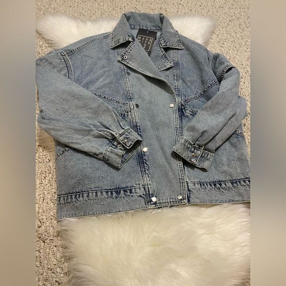 Jean Jacket Size L - Picture 2 of 5